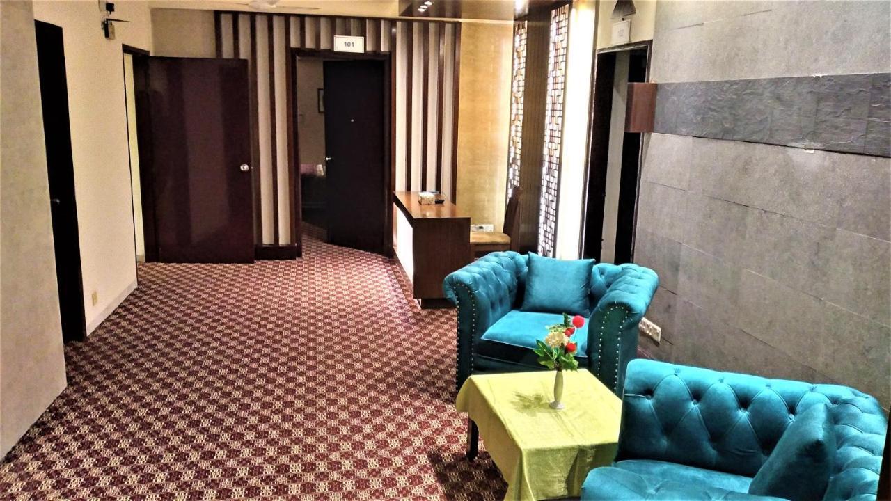 Center Point Apartment Dhaka Eksteriør billede