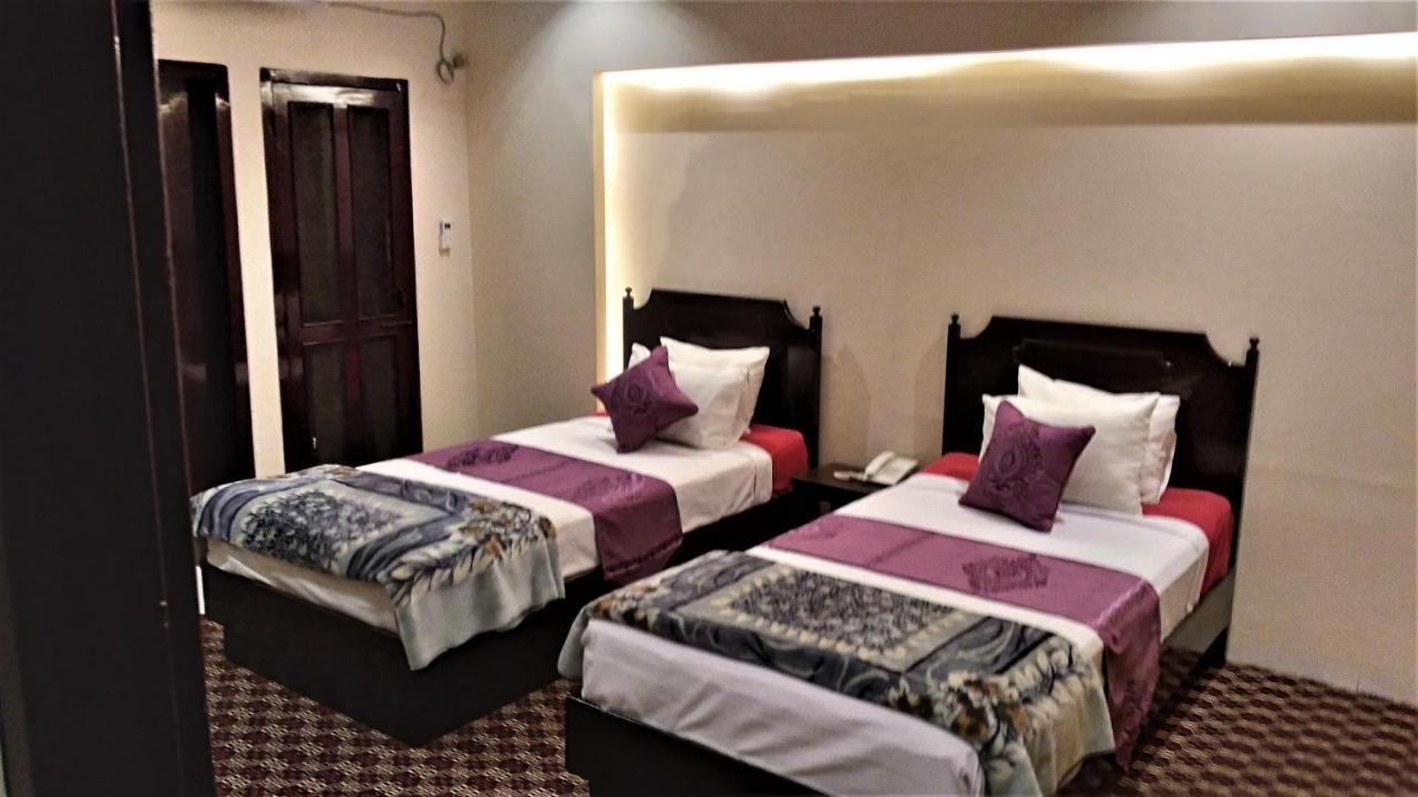 Center Point Apartment Dhaka Eksteriør billede