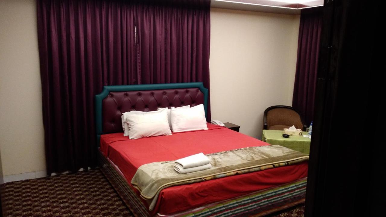 Center Point Apartment Dhaka Eksteriør billede