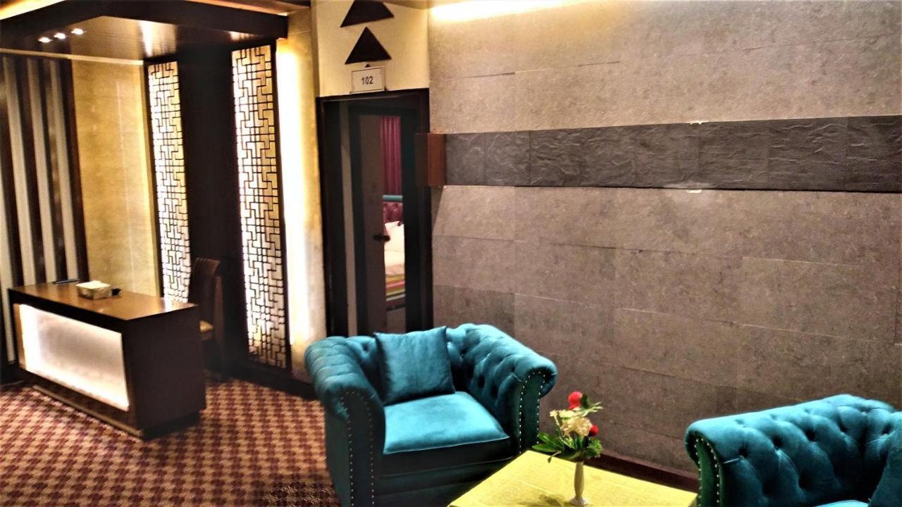 Center Point Apartment Dhaka Eksteriør billede