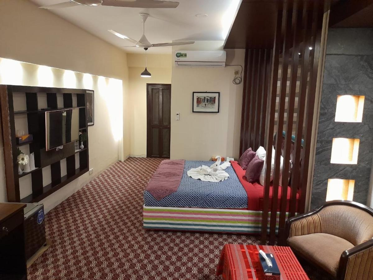 Center Point Apartment Dhaka Eksteriør billede